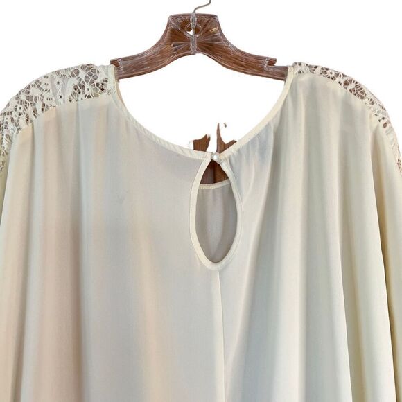 Alyx Cream Flowy Dolman Top with Lace Shoulder and Sleeve Size L - Picture 6 of 14
